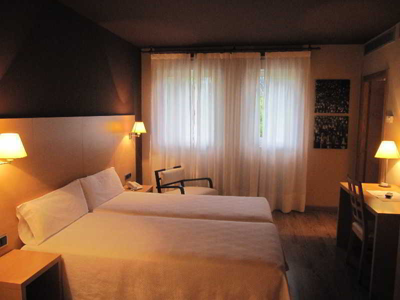 Iraipe Santuario De Arantzazu Hotel 3*